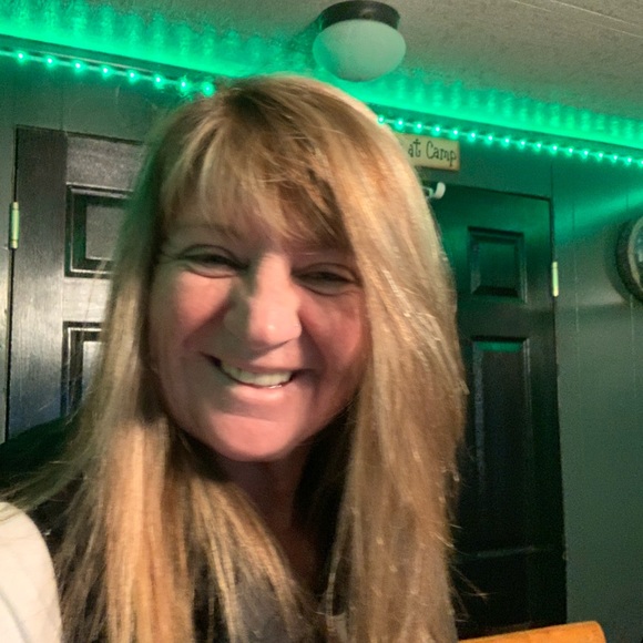 Meet your Posher, Jackie - Picture 1 of 1